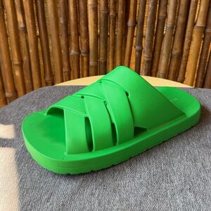 BOTTEGA VENNETA men’s rubber slides